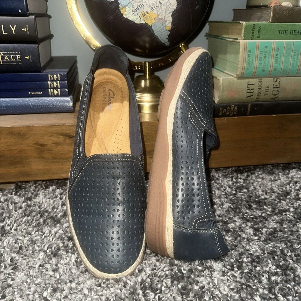 Clarks Collection Women’s 11 Espadrille Slip-Ons Elaina Ruby Navy Perforated